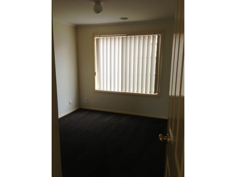 2 Pineview court, Narre Warren South VIC 3805