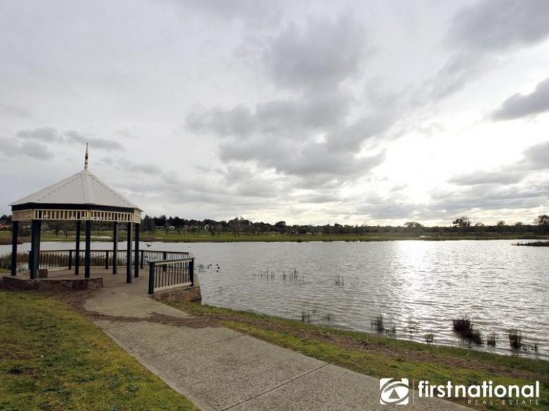 16 Piccadilly Court, Narre Warren South VIC 3805