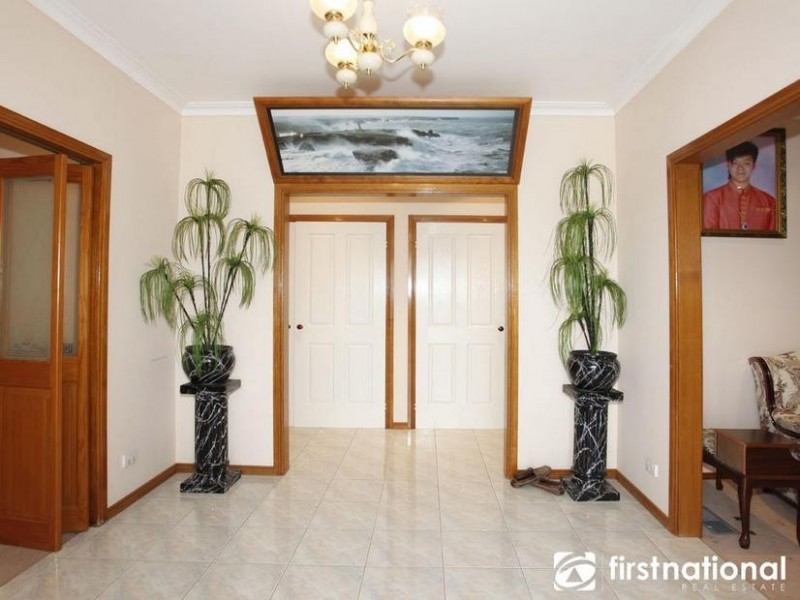 20 Marson Crescent, Hallam VIC 3803