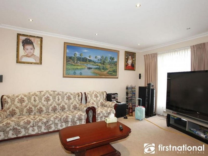 20 Marson Crescent, Hallam VIC 3803