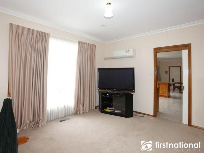 20 Marson Crescent, Hallam VIC 3803