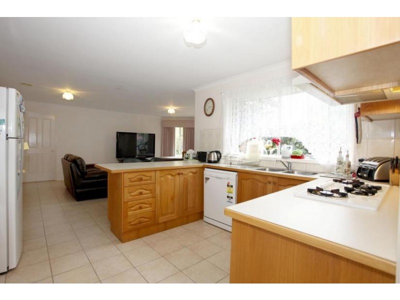 14 Peveril Court, Narre Warren VIC 3805