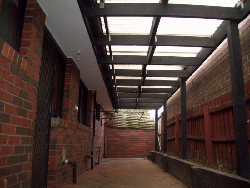 24 Guildford Crescent, Narre Warren VIC 3805