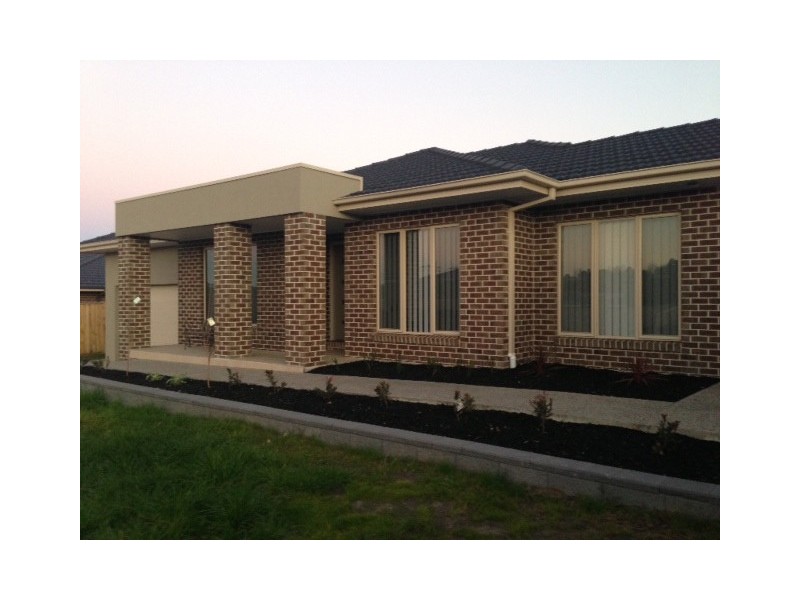 17 Avenview Drive, Narre Warren North VIC 3804