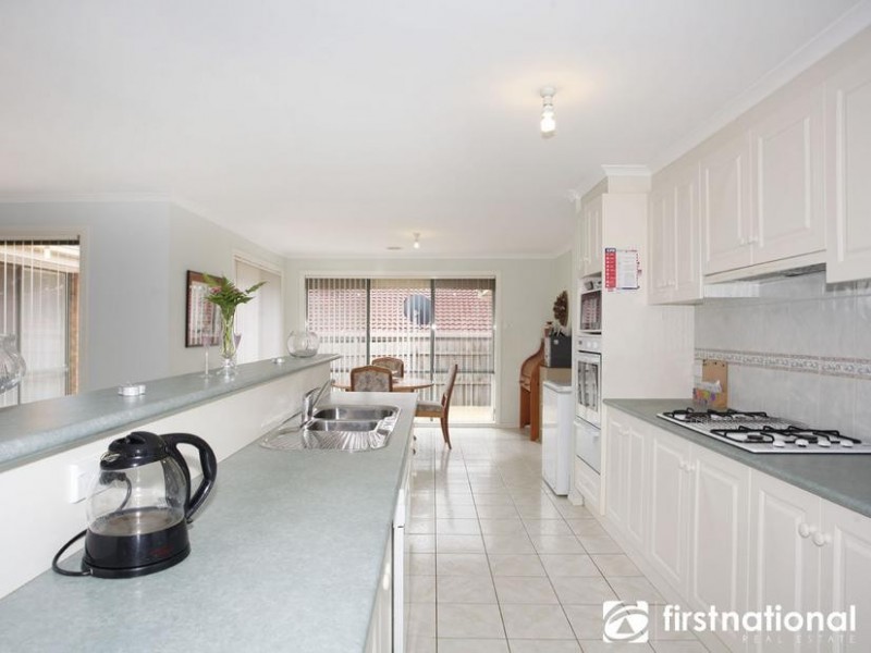 19 Knightsbridge Court, Narre Warren VIC 3805