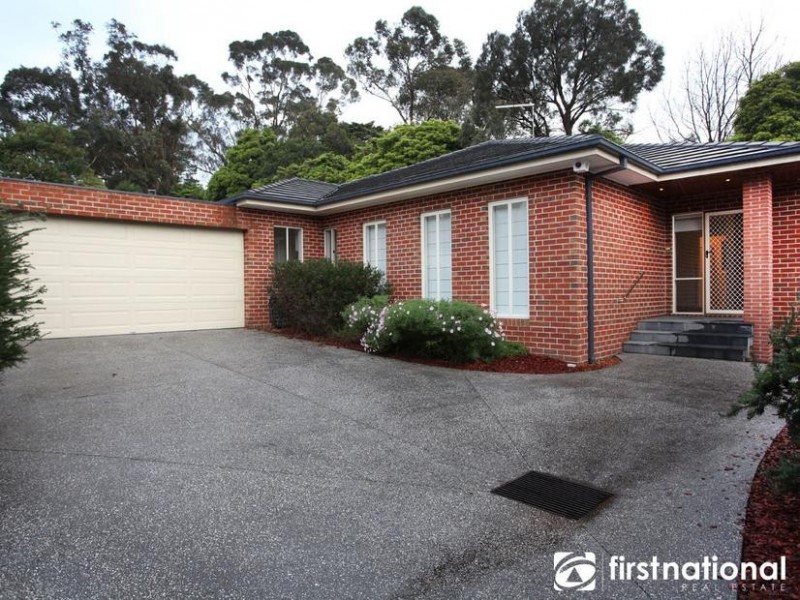 2/10 York Road, Berwick VIC 3806