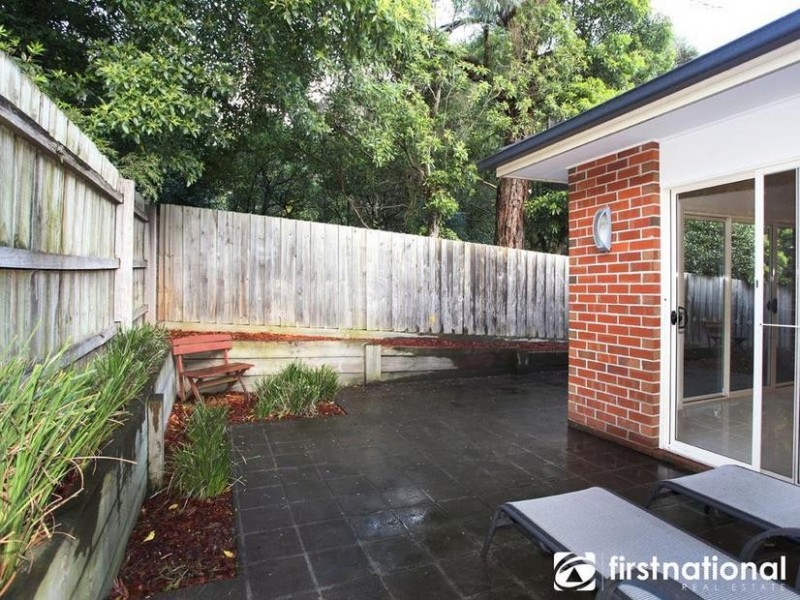 2/10 York Road, Berwick VIC 3806