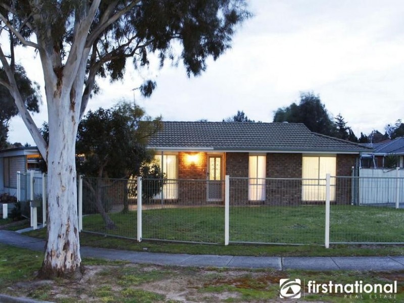 2 Topaz Place, Narre Warren VIC 3805