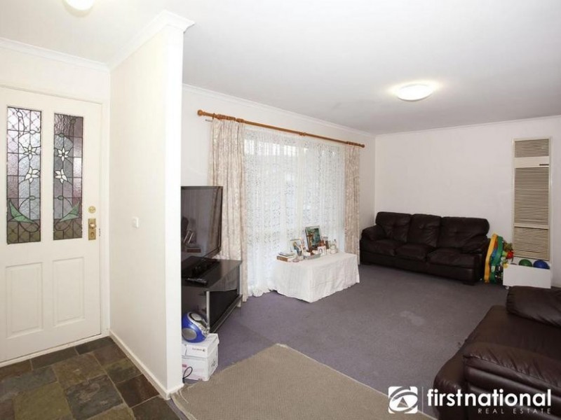 2 Topaz Place, Narre Warren VIC 3805