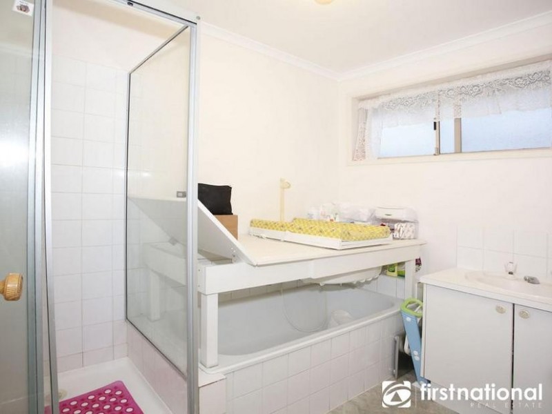 2 Topaz Place, Narre Warren VIC 3805