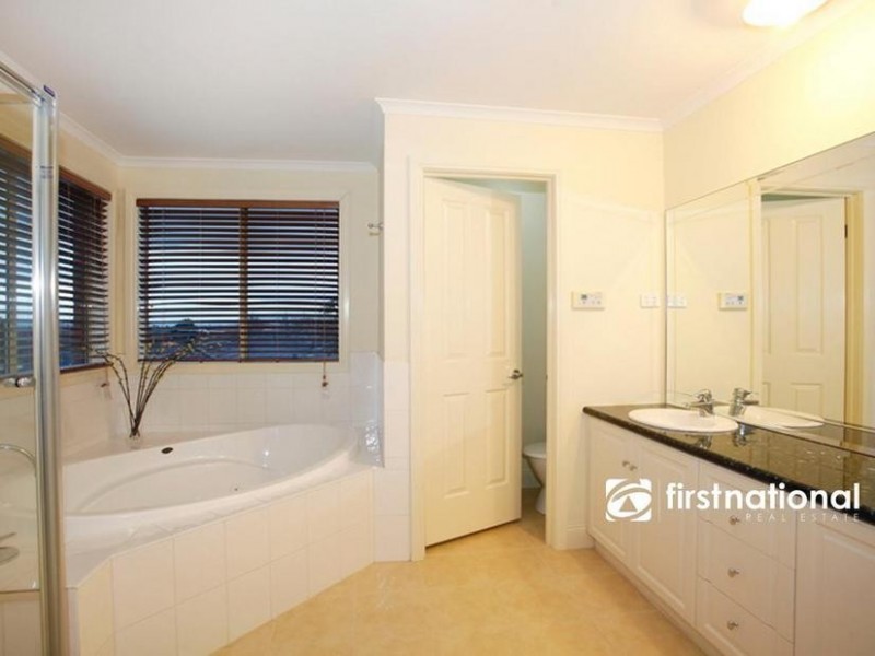 3 Pimento Close, Narre Warren South VIC 3805