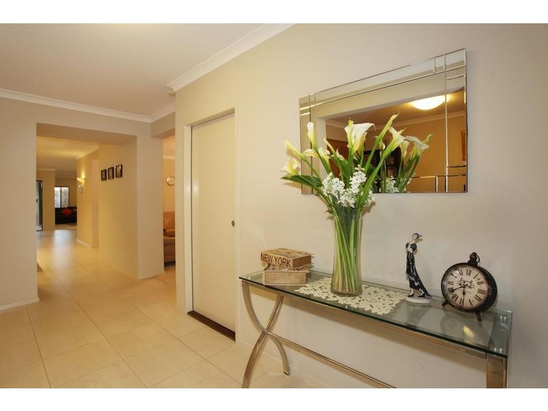 8 Baddeley Circuit, Cranbourne North VIC 3977