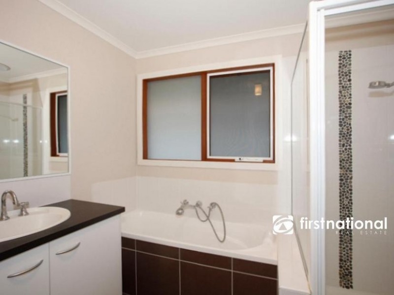 31 Tuileries Rise, Narre Warren South VIC 3805