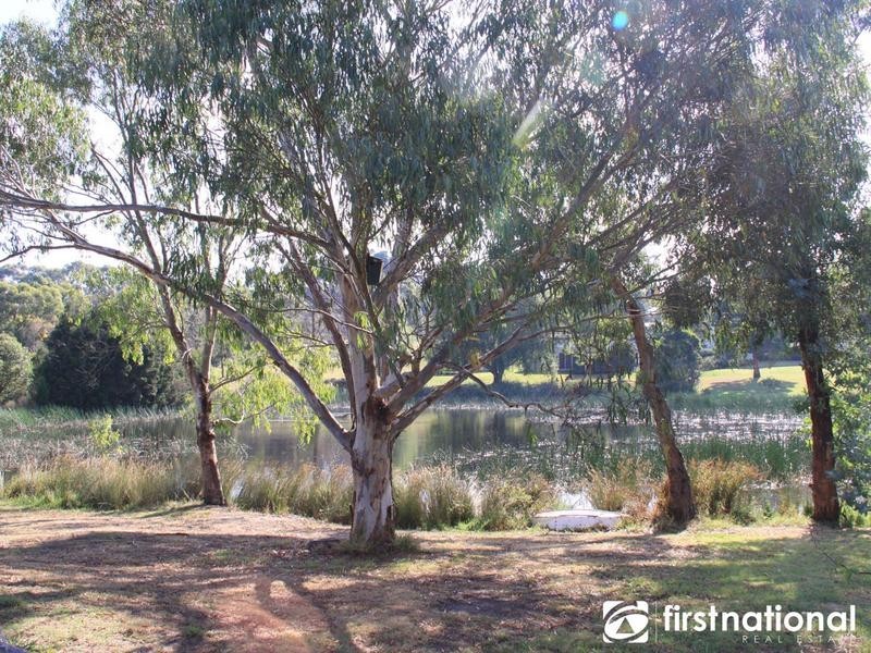 11 & 12 Oaks Court, Lysterfield South VIC 3156