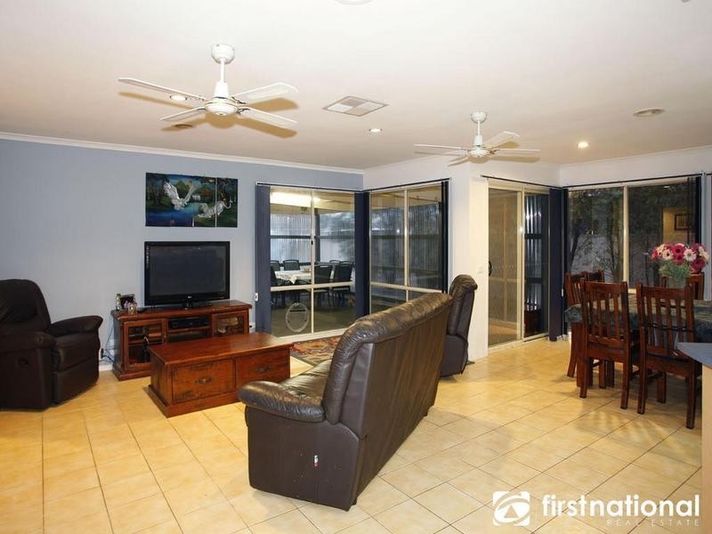 7 Hadley Circuit, Narre Warren South VIC 3805