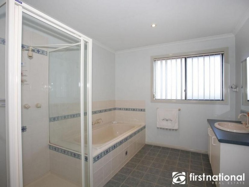 2 Portree Place, Narre Warren South VIC 3805