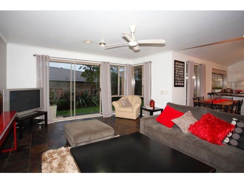 25 Strathaird Drive, Narre Warren South VIC 3805