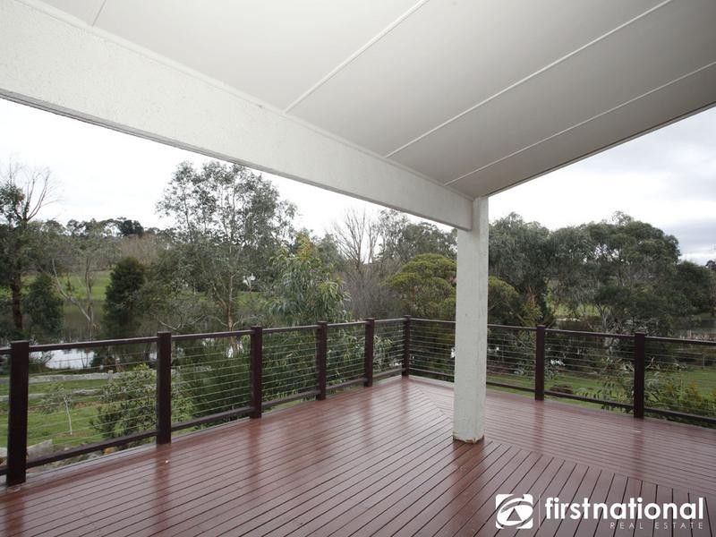 11 & 12 Oaks Court, Lysterfield South VIC 3156