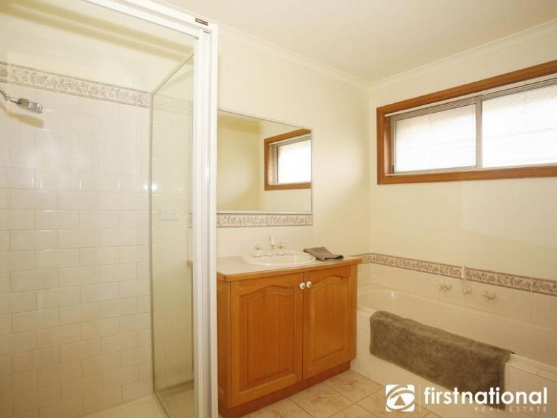 7 Hedgerow Court, Narre Warren South VIC 3805