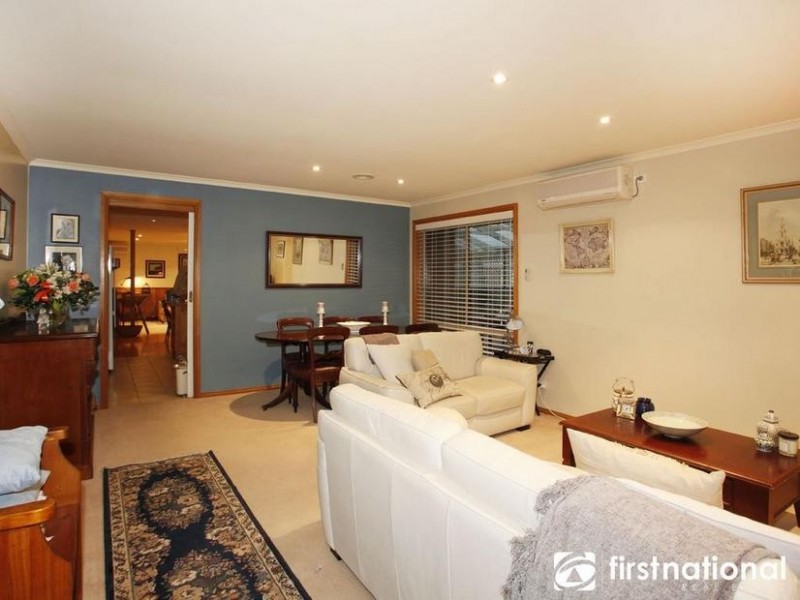 7 Hedgerow Court, Narre Warren South VIC 3805