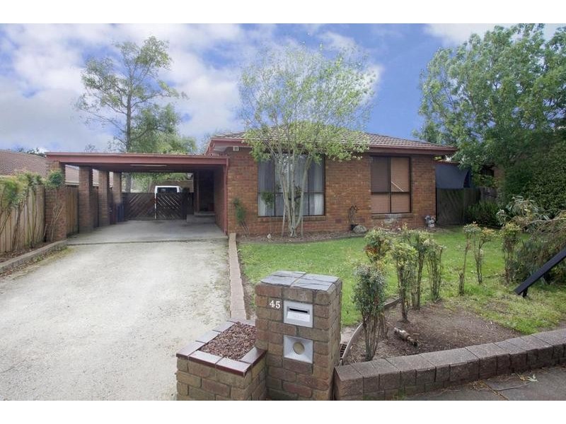 45 Strathavan Drive, Berwick VIC 3806