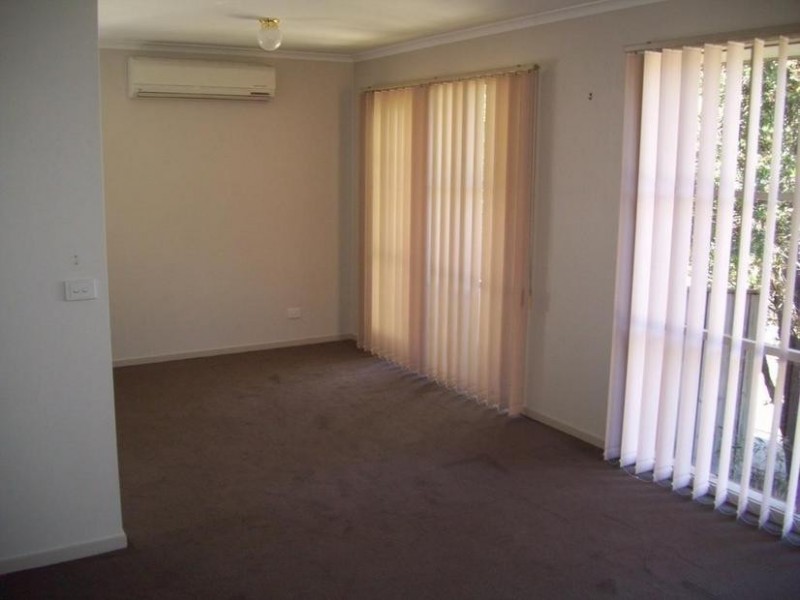 1/17-19 Madison Avenue, Narre Warren VIC 3805