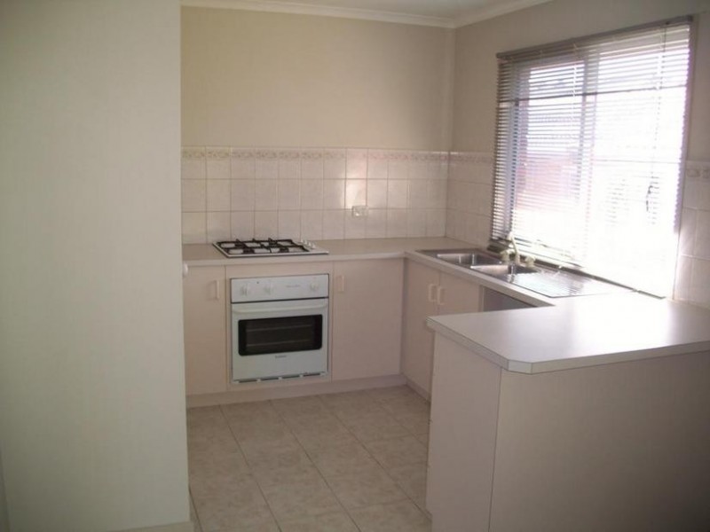 1/17-19 Madison Avenue, Narre Warren VIC 3805