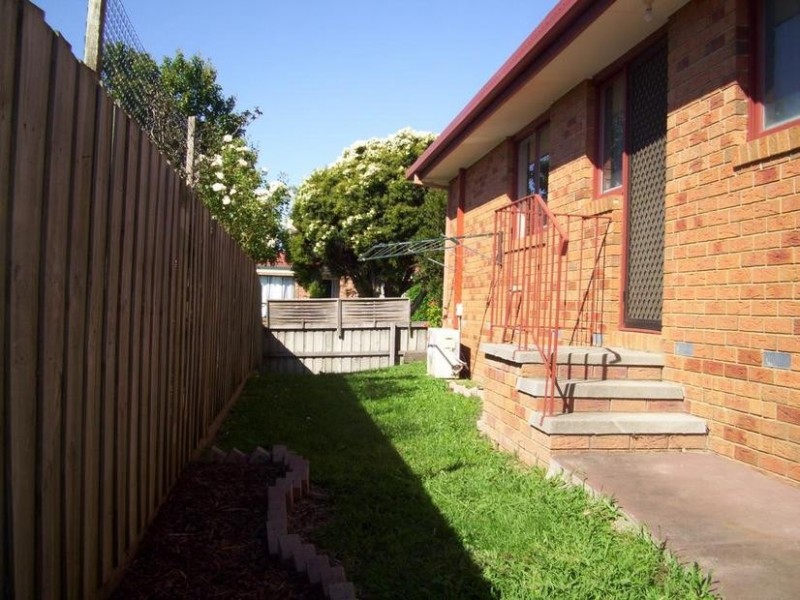 1/17-19 Madison Avenue, Narre Warren VIC 3805