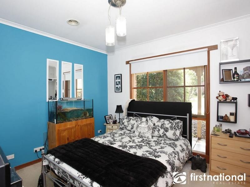 10 Roy Close, Narre Warren North VIC 3804