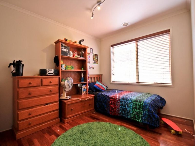 8 Baronessa Avenue, Narre Warren South VIC 3805