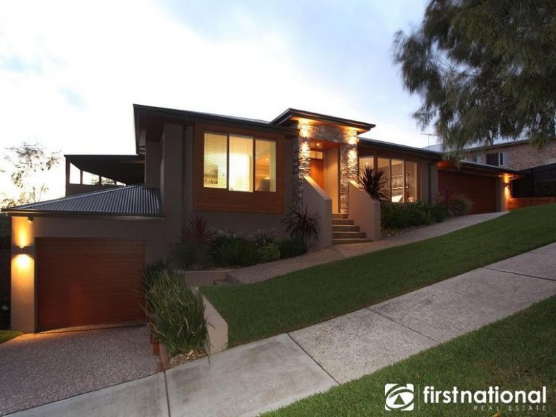 3 Otterburn Drive, Berwick VIC 3806
