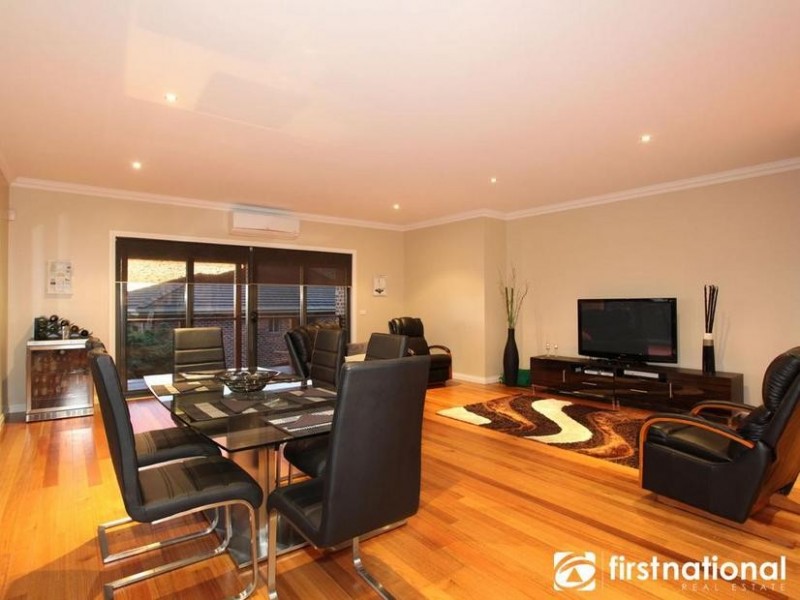 3 Otterburn Drive, Berwick VIC 3806