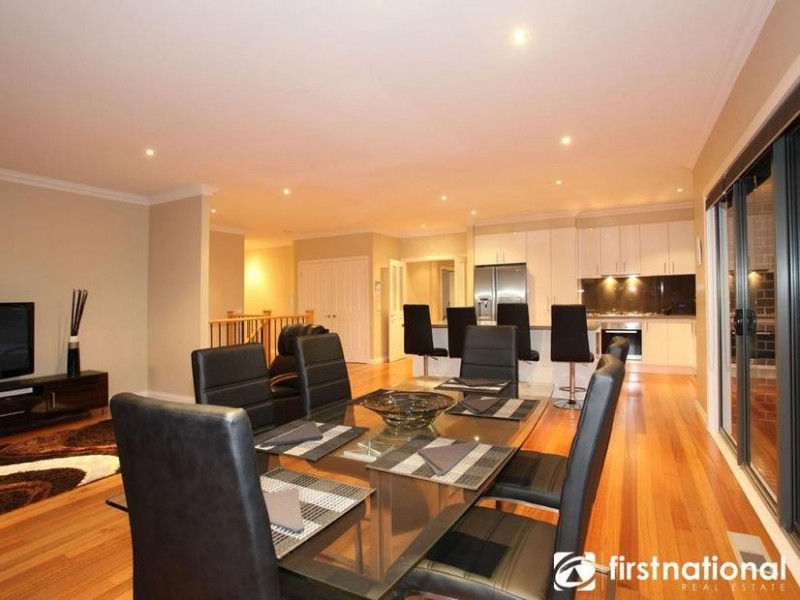 3 Otterburn Drive, Berwick VIC 3806