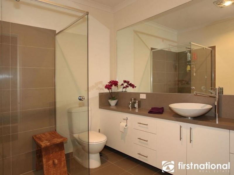 3 Otterburn Drive, Berwick VIC 3806