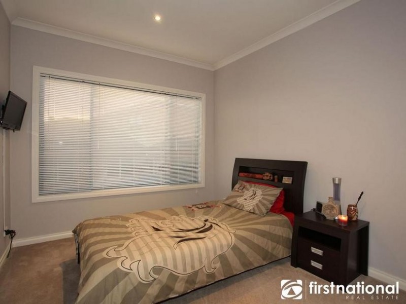 3 Otterburn Drive, Berwick VIC 3806