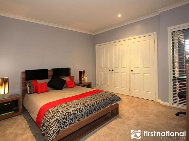 3 Otterburn Drive, Berwick VIC 3806