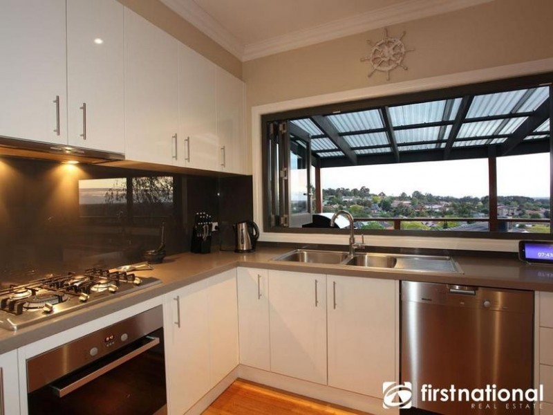 3 Otterburn Drive, Berwick VIC 3806