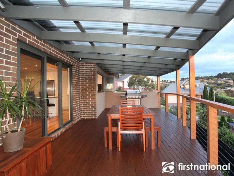 3 Otterburn Drive, Berwick VIC 3806