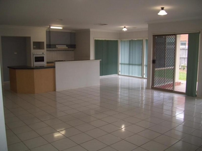 50 Galloway Drive, Narre Warren South VIC 3805