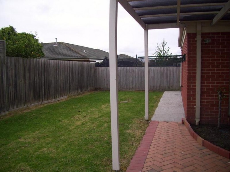 50 Galloway Drive, Narre Warren South VIC 3805