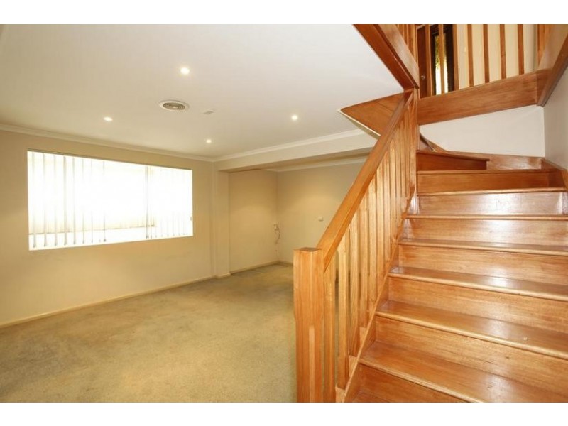 10 Simmonds Place, Endeavour Hills VIC 3802