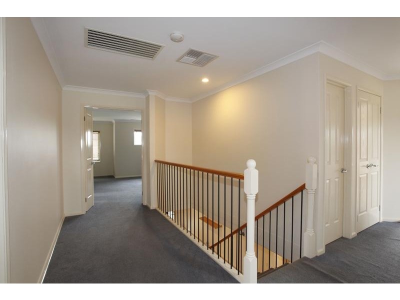 11 Blake Street, Berwick VIC 3806