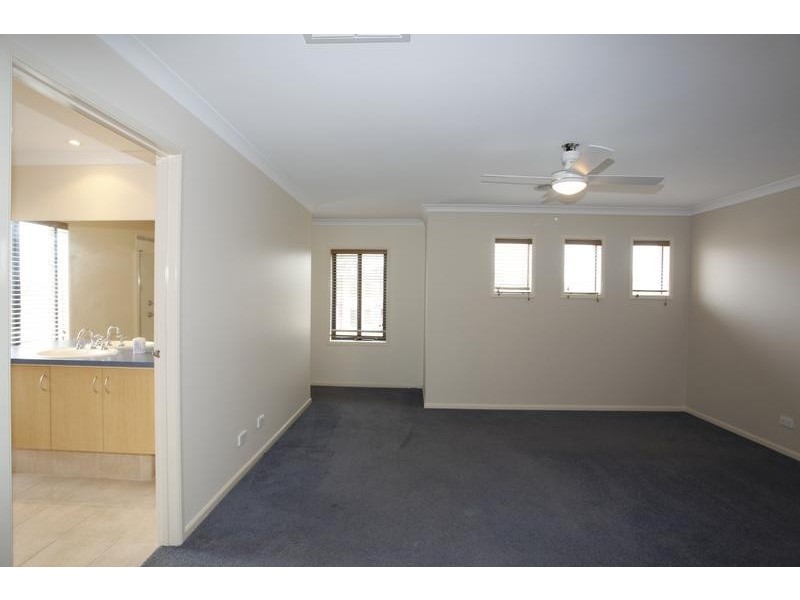 11 Blake Street, Berwick VIC 3806