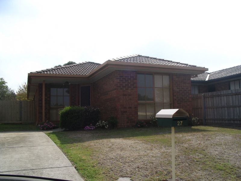 27 Lauren Drive, Hampton Park VIC 3976