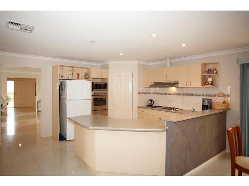 1 Conica Court, Hallam VIC 3803