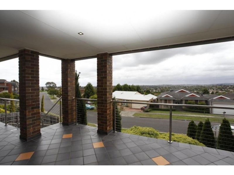 13 Kallara Crescent, Narre Warren VIC 3805