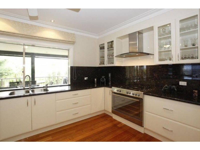 13 Kallara Crescent, Narre Warren VIC 3805