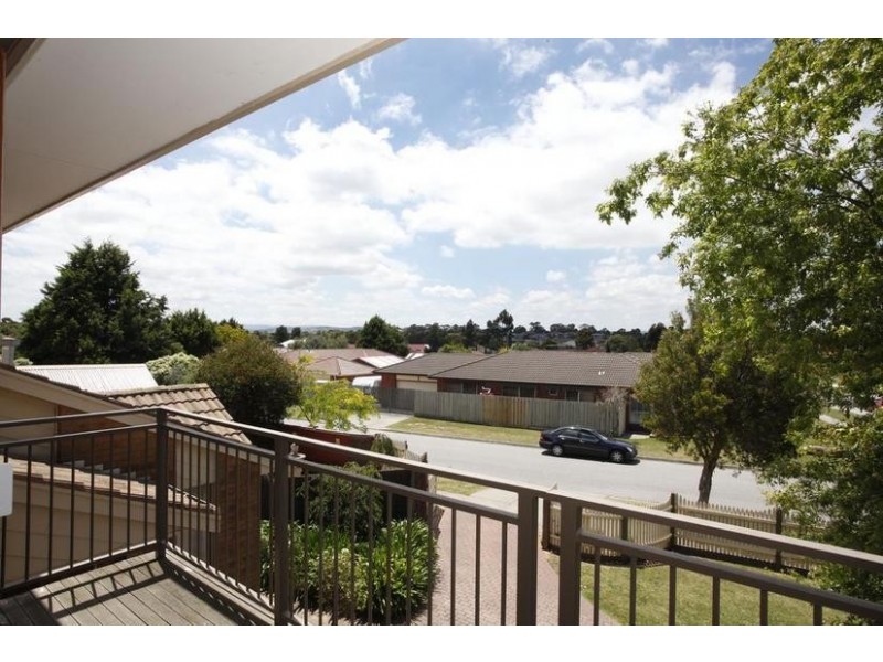 6 Raleigh Drive, Narre Warren South VIC 3805