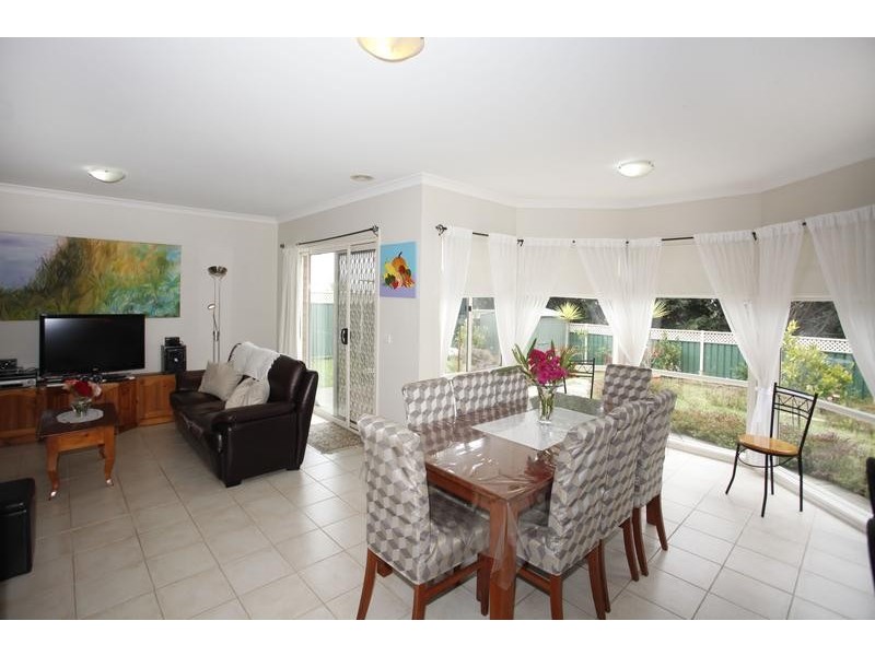 135 Montbrae Circuit, Narre Warren North VIC 3804