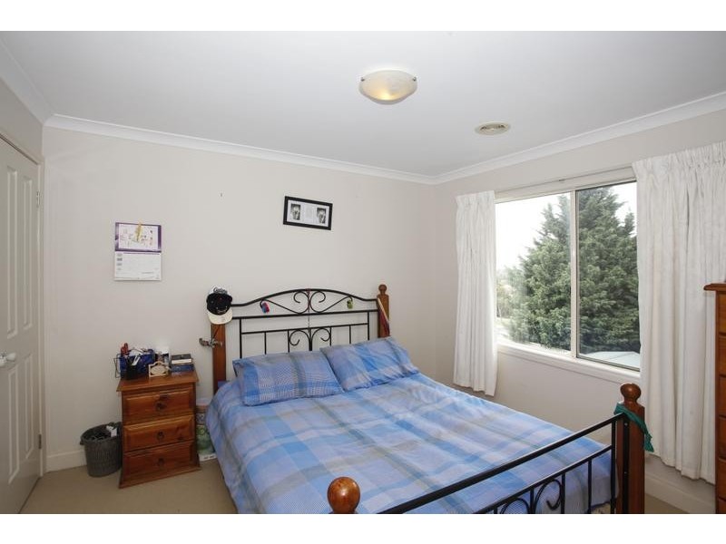 135 Montbrae Circuit, Narre Warren North VIC 3804